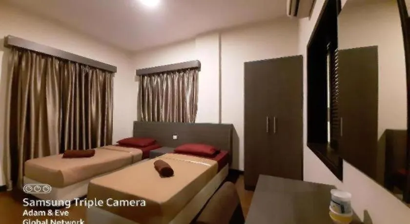 Oyo Home 90416 Exclusuites Malacca Hotell